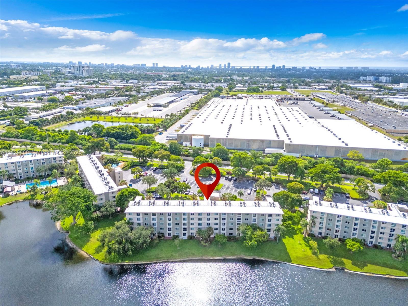 2106 S Cypress Bend Dr 203, Pompano Beach, FL, 33069/$205,000 2 2106 S Cypress Bend Dr 203