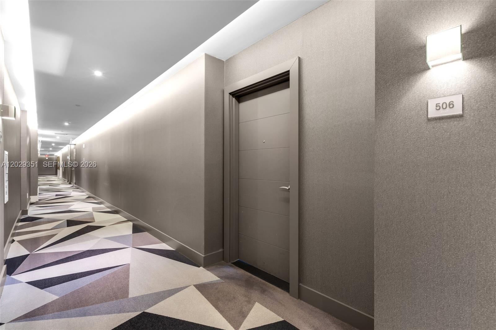 17111 BISCAYNE BL 506