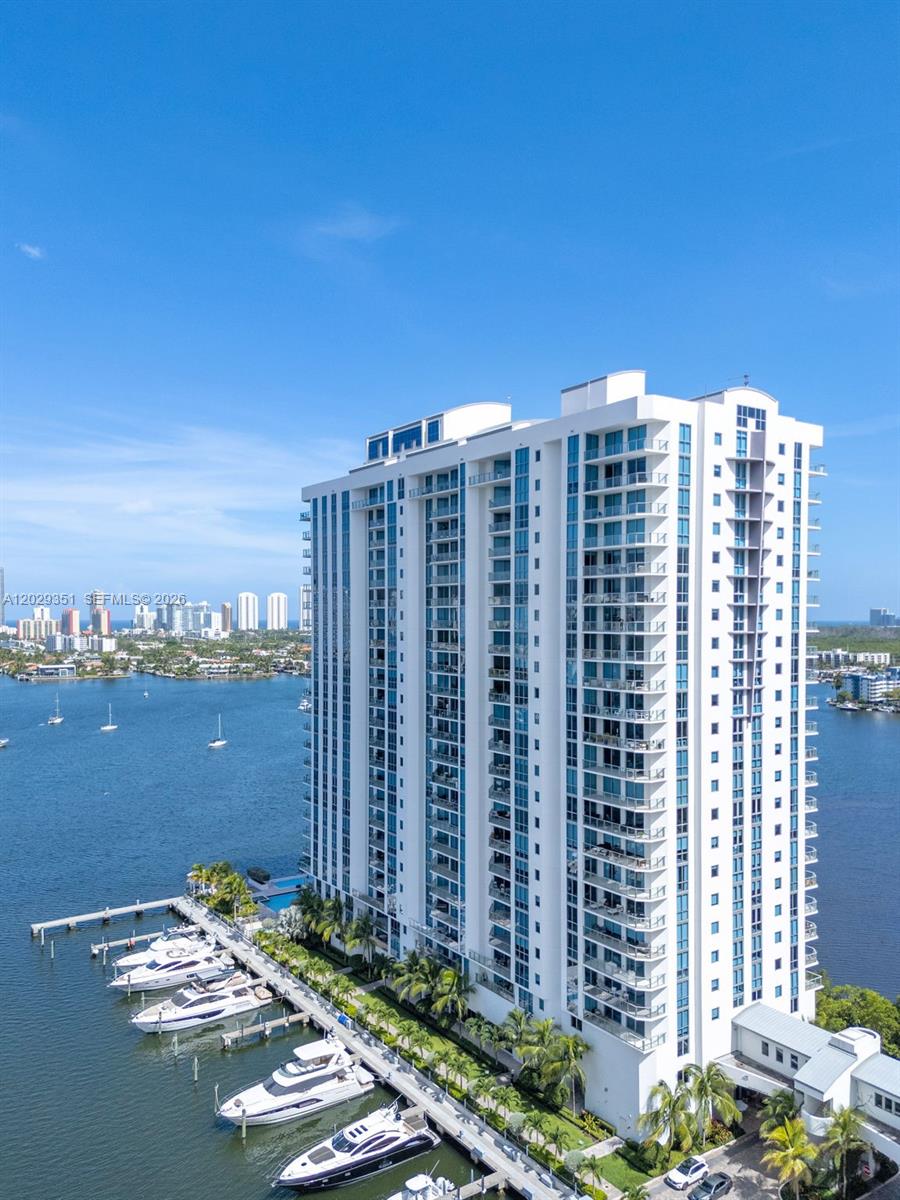 17111 BISCAYNE BL 506