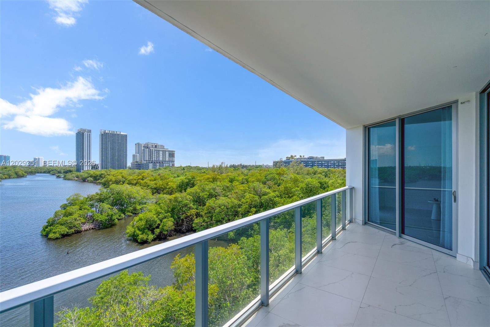 17111 BISCAYNE BL 506