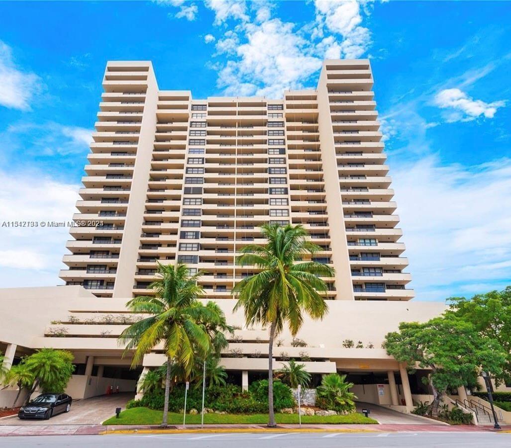 Property for Sale at 2555 Collins Ave 506, Miami Beach, Miami-Dade County, Florida - Bedrooms: 2 
Bathrooms: 2  - $999,000