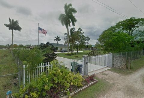 Photo of 18760 SW 238th St, Homestead, FL 33031 (MLS # A11890751)