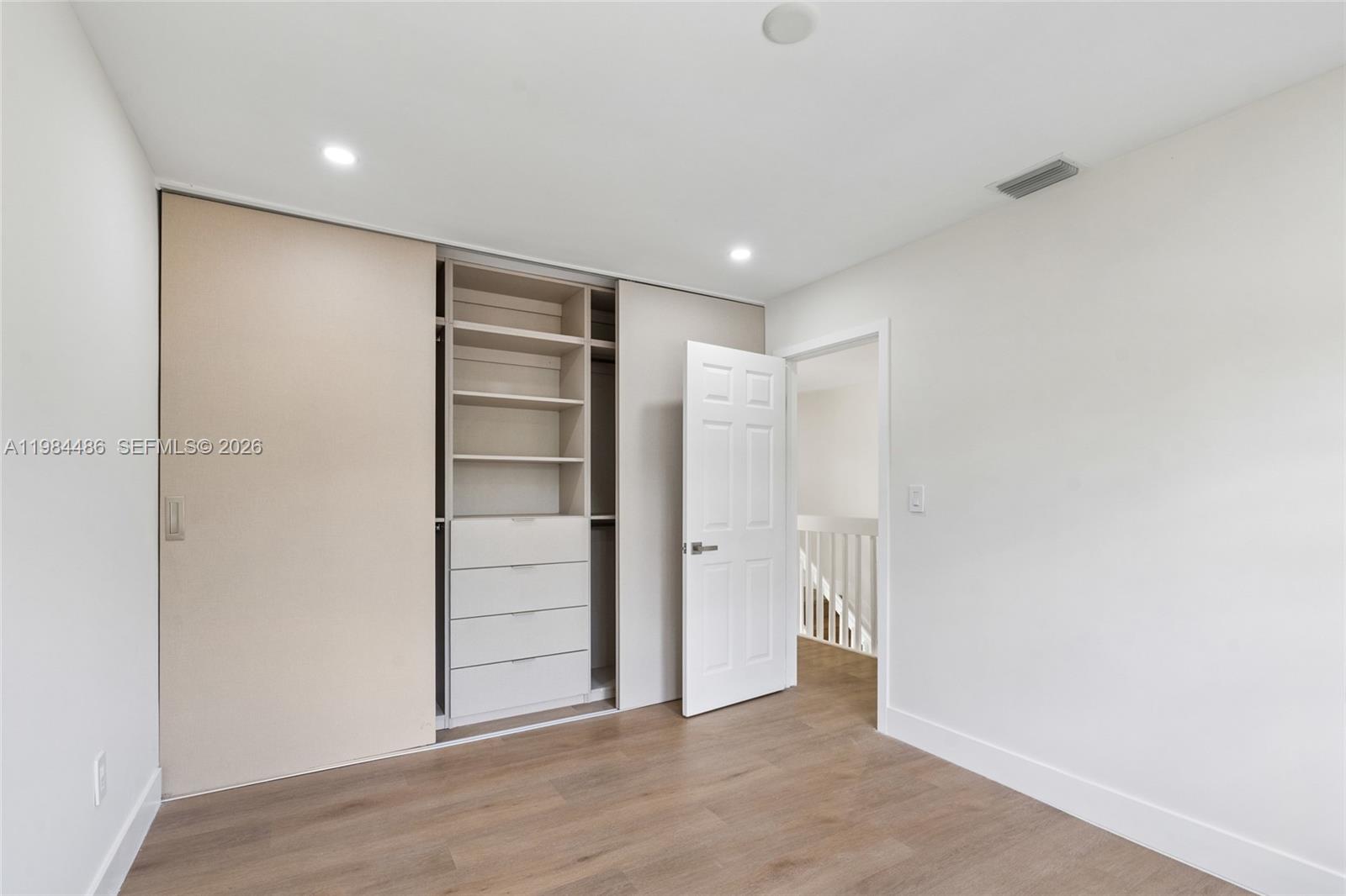 VIZCAYA AT THE HAMMOCKS 1 - Residential