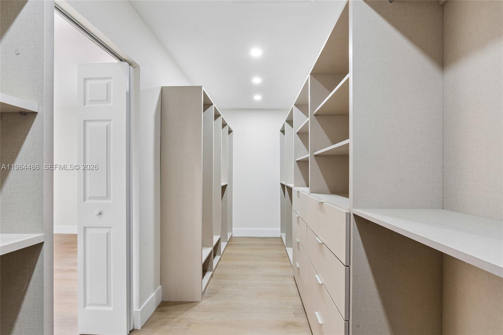 VIZCAYA AT THE HAMMOCKS 1 - Residential