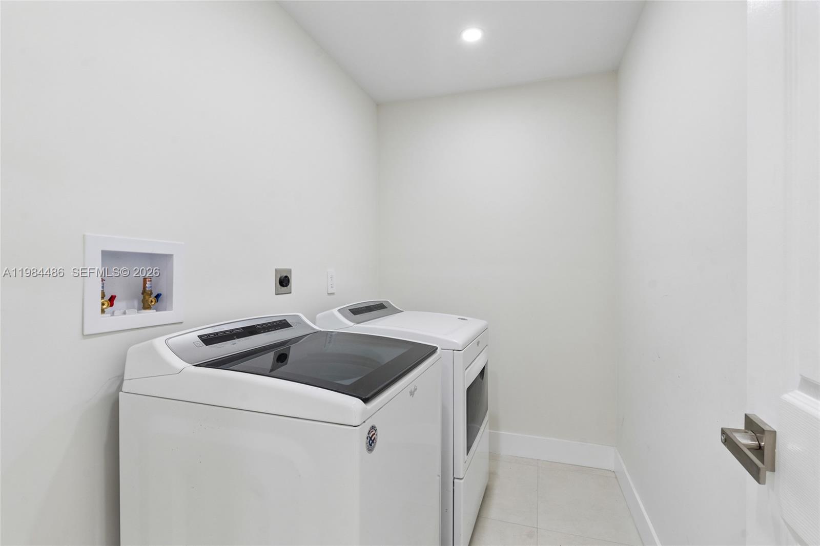 VIZCAYA AT THE HAMMOCKS 1 - Residential