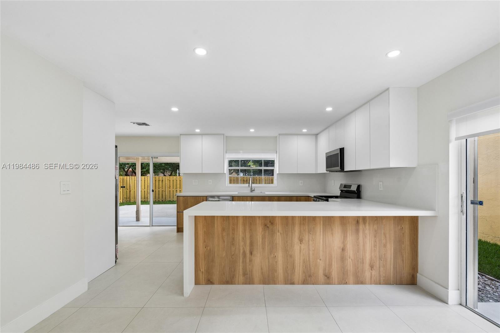 VIZCAYA AT THE HAMMOCKS 1 - Residential