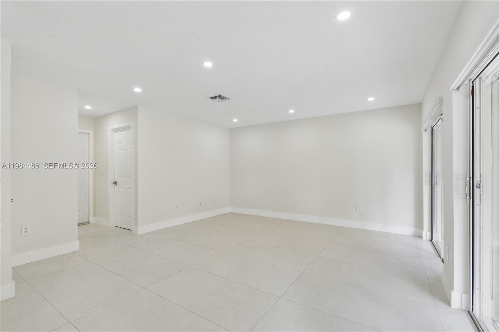 VIZCAYA AT THE HAMMOCKS 1 - Residential