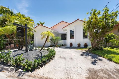 8951 Byron Ave 0 Surfside FL 33154