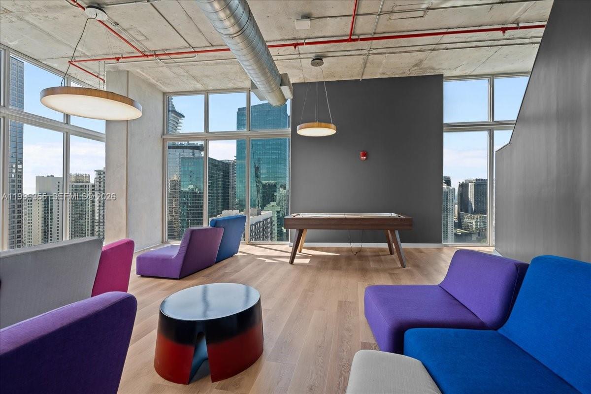 CENTRO CONDO - Residential