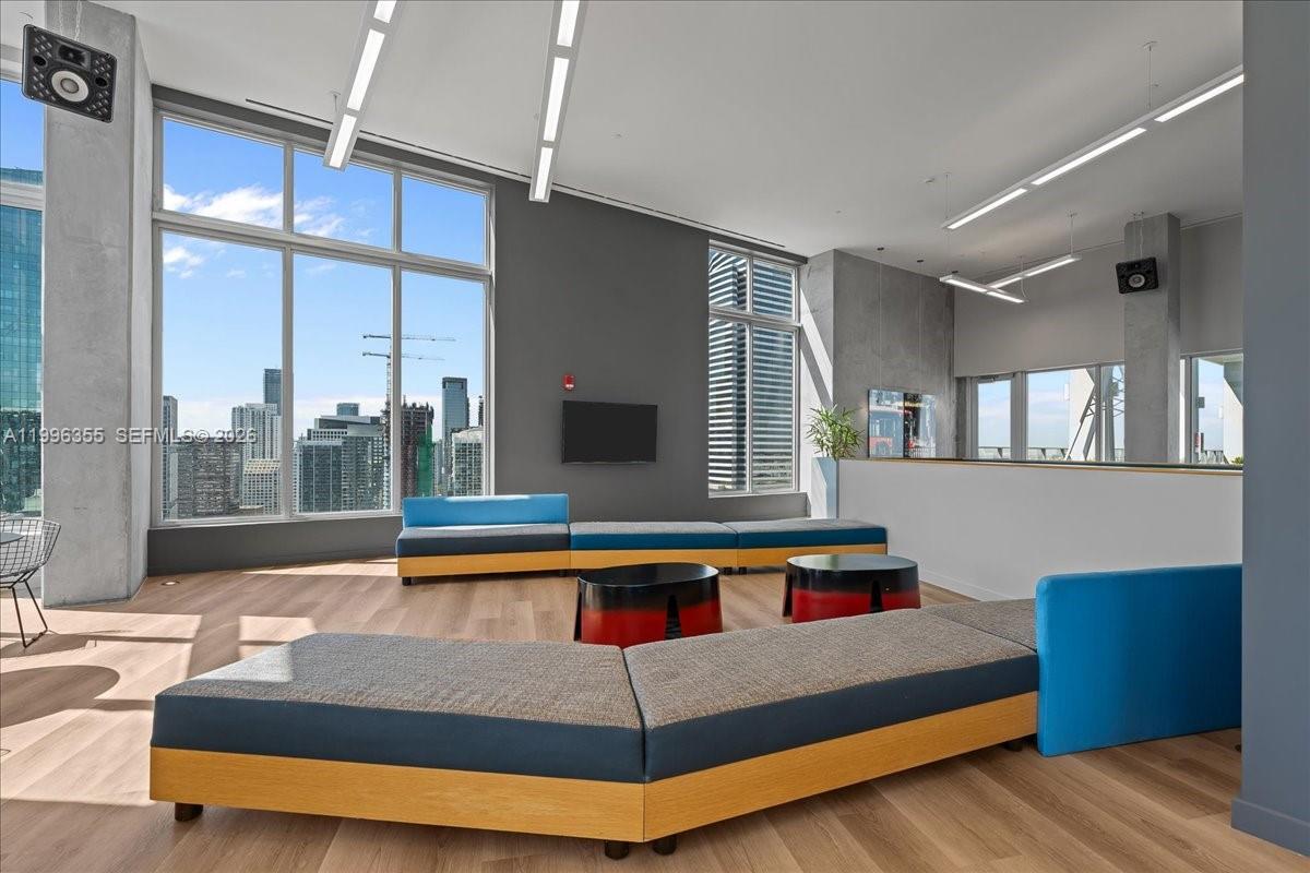 CENTRO CONDO - Residential