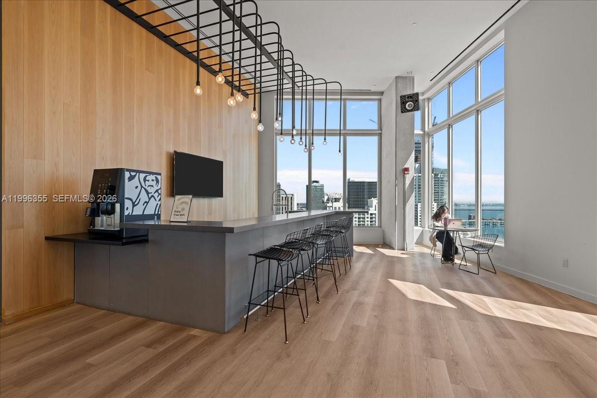 CENTRO CONDO - Residential