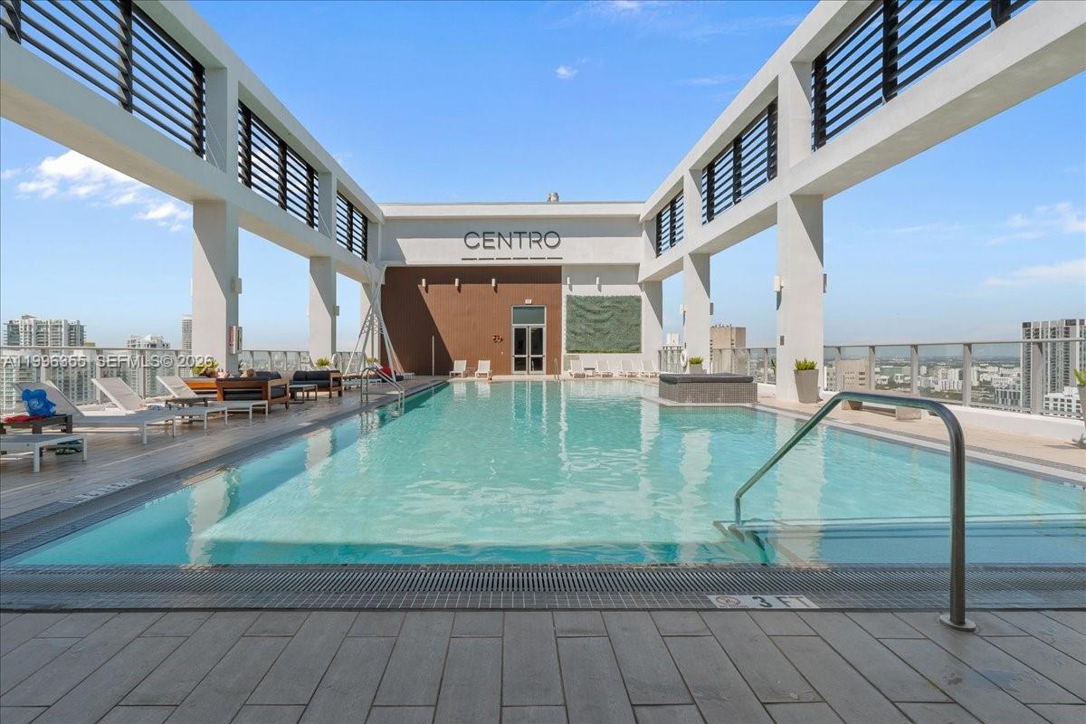 CENTRO CONDO - Residential