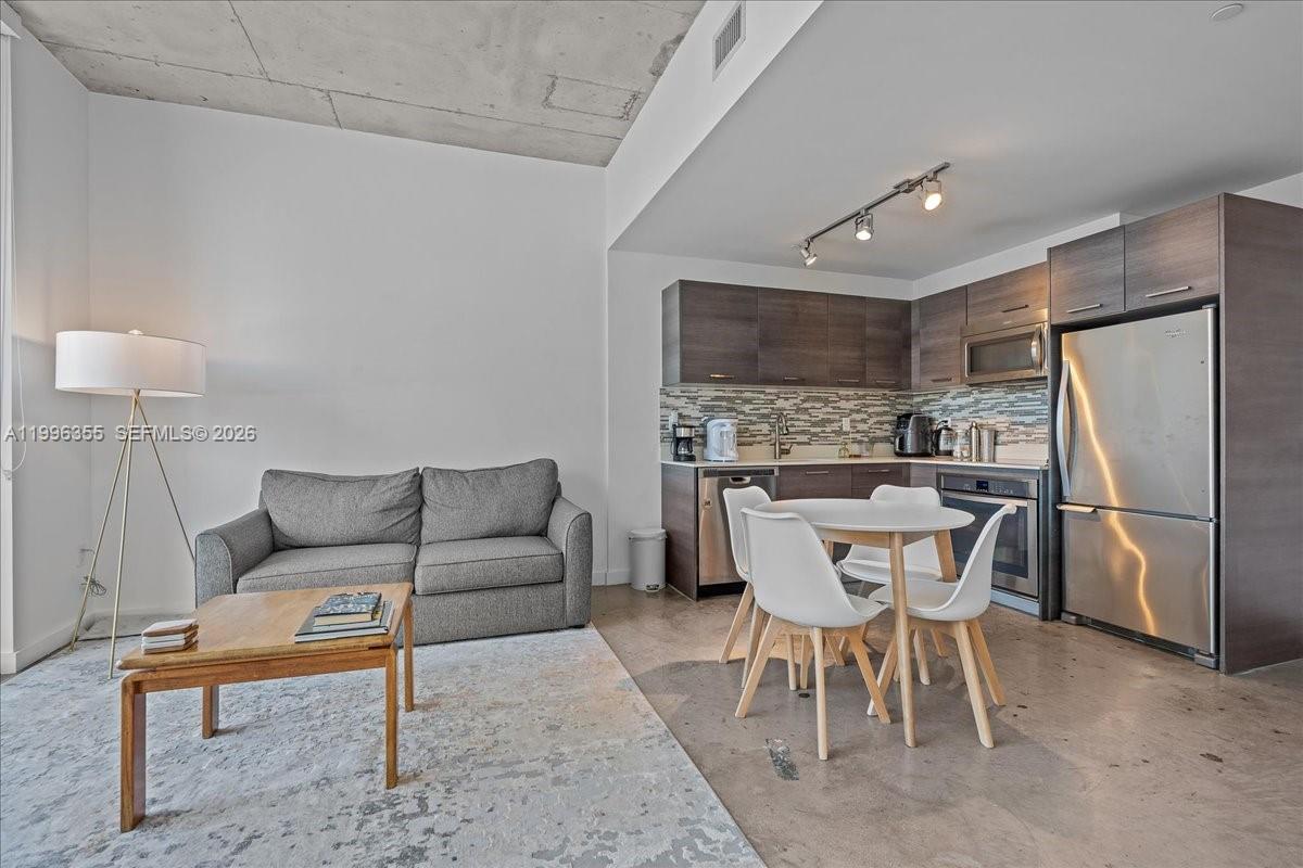 CENTRO CONDO - Residential