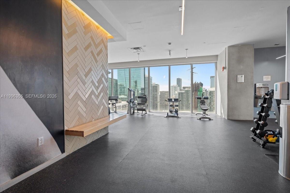 CENTRO CONDO - Residential