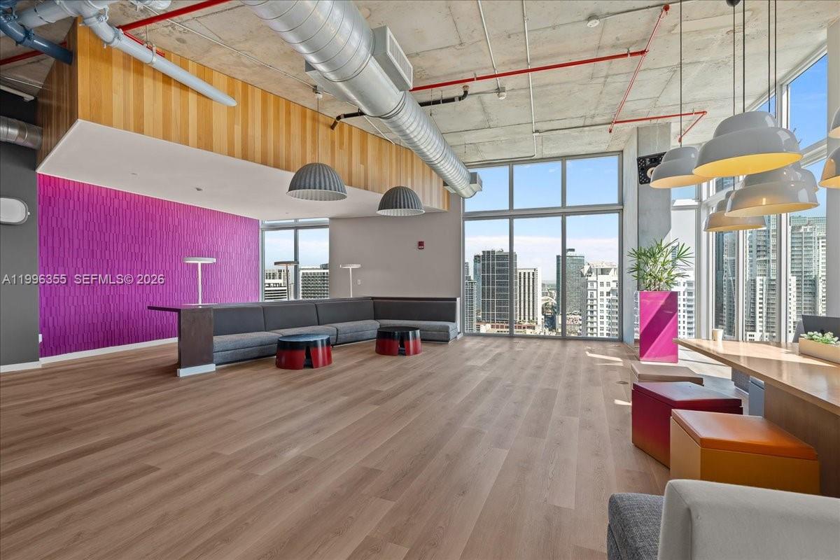 CENTRO CONDO - Residential