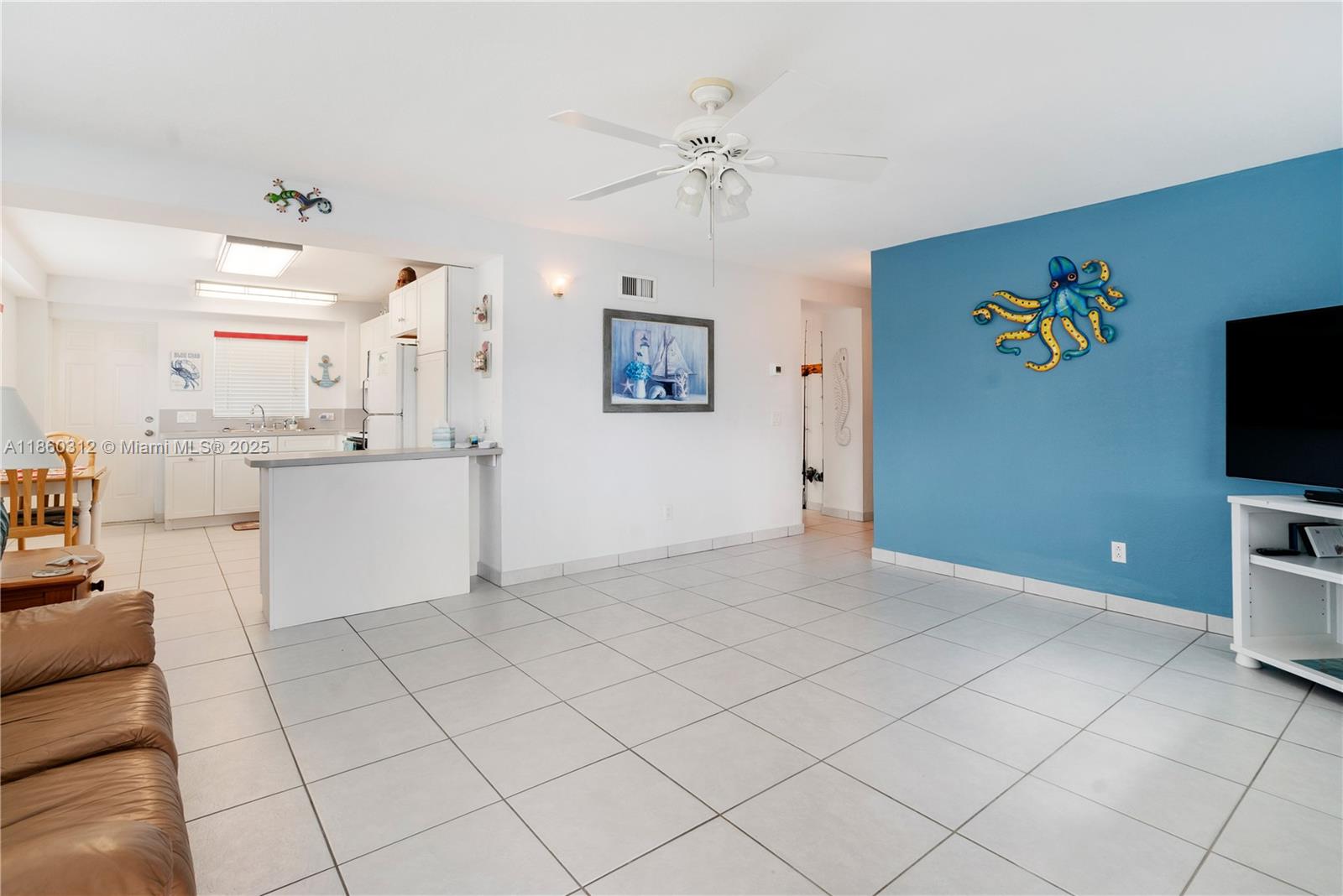 ROCK HARBOR ESTATE - Residential