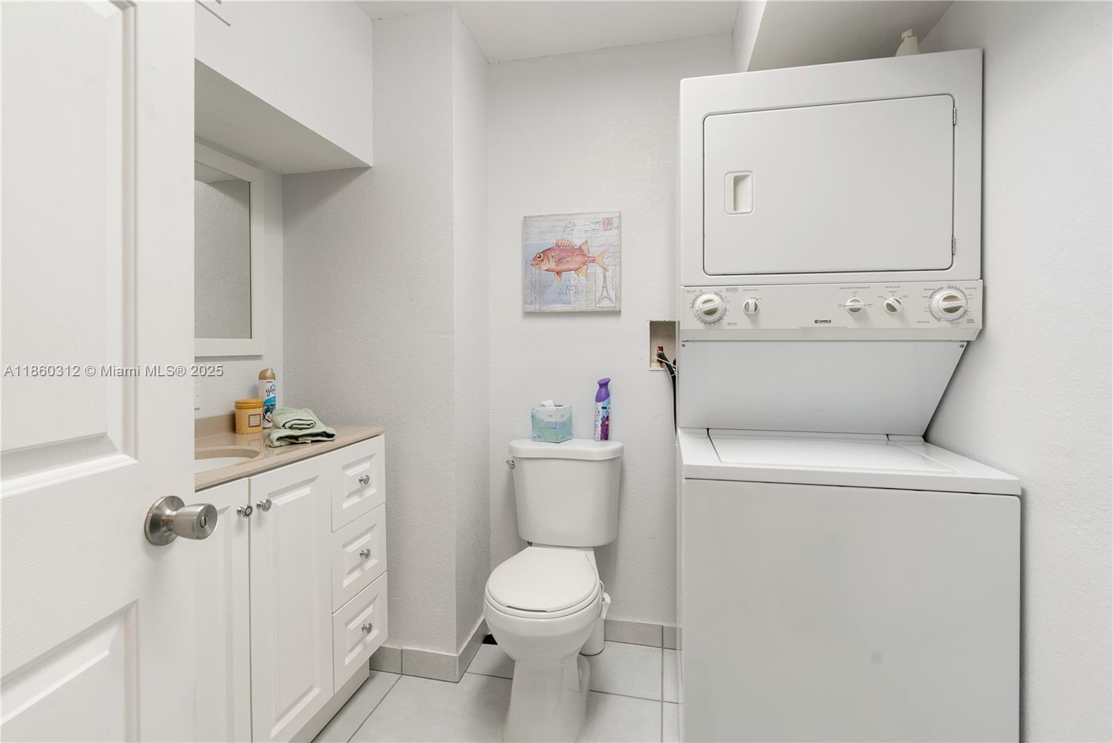 ROCK HARBOR ESTATE - Residential