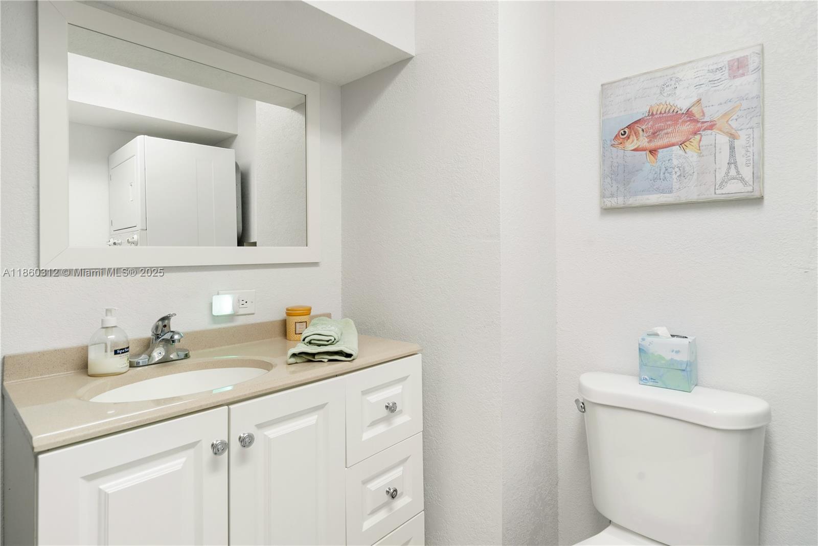 ROCK HARBOR ESTATE - Residential