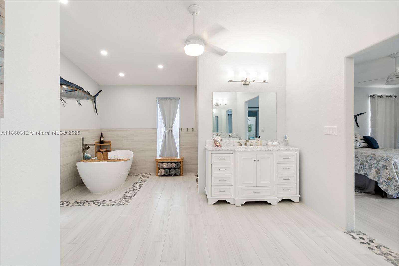 ROCK HARBOR ESTATE - Residential