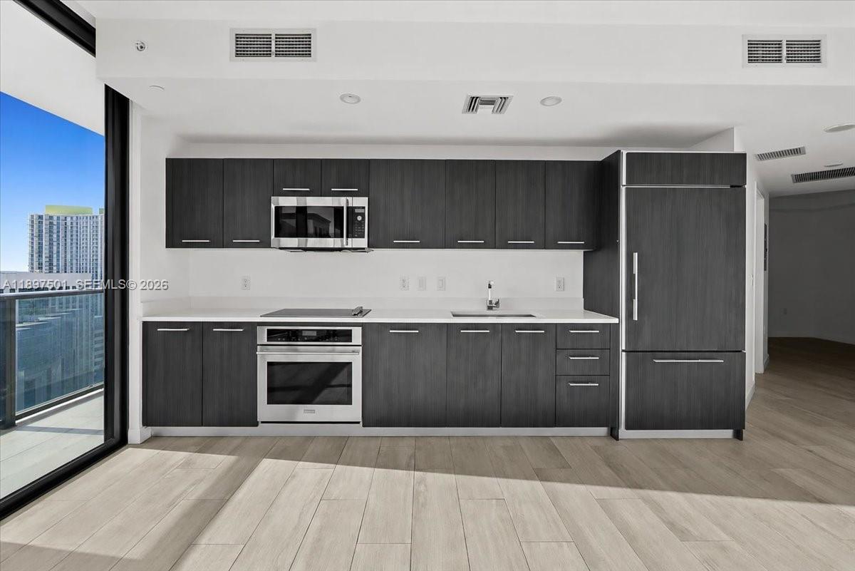 BRICKELL HEIGHTS WEST COND - Residential