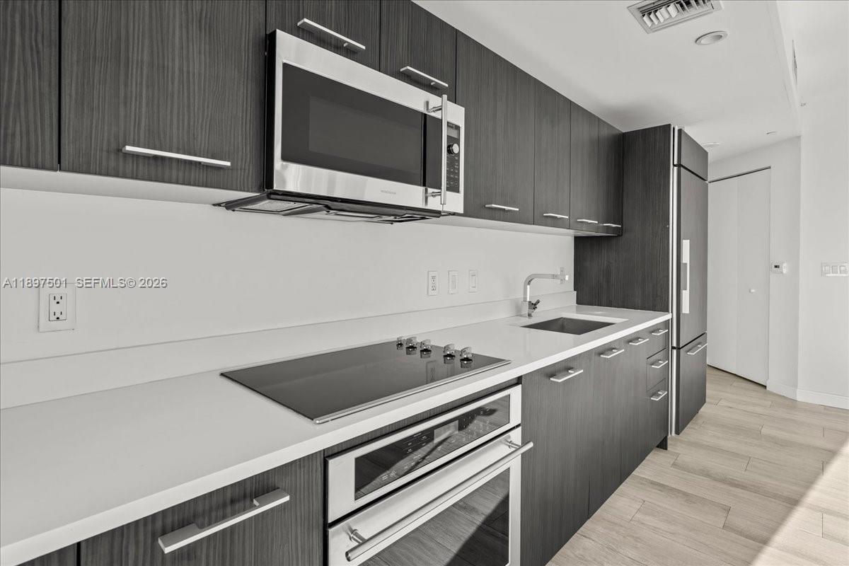 BRICKELL HEIGHTS WEST COND - Residential