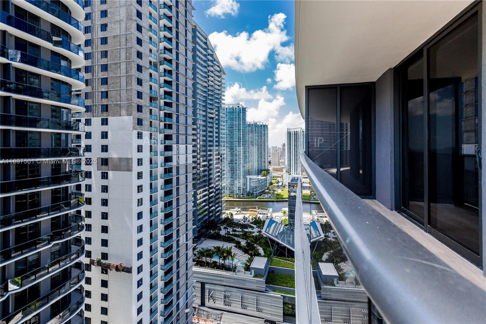 BRICKELL HEIGHTS WEST COND - Residential