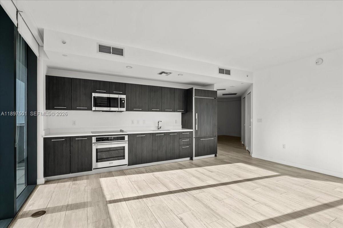 BRICKELL HEIGHTS WEST COND - Residential