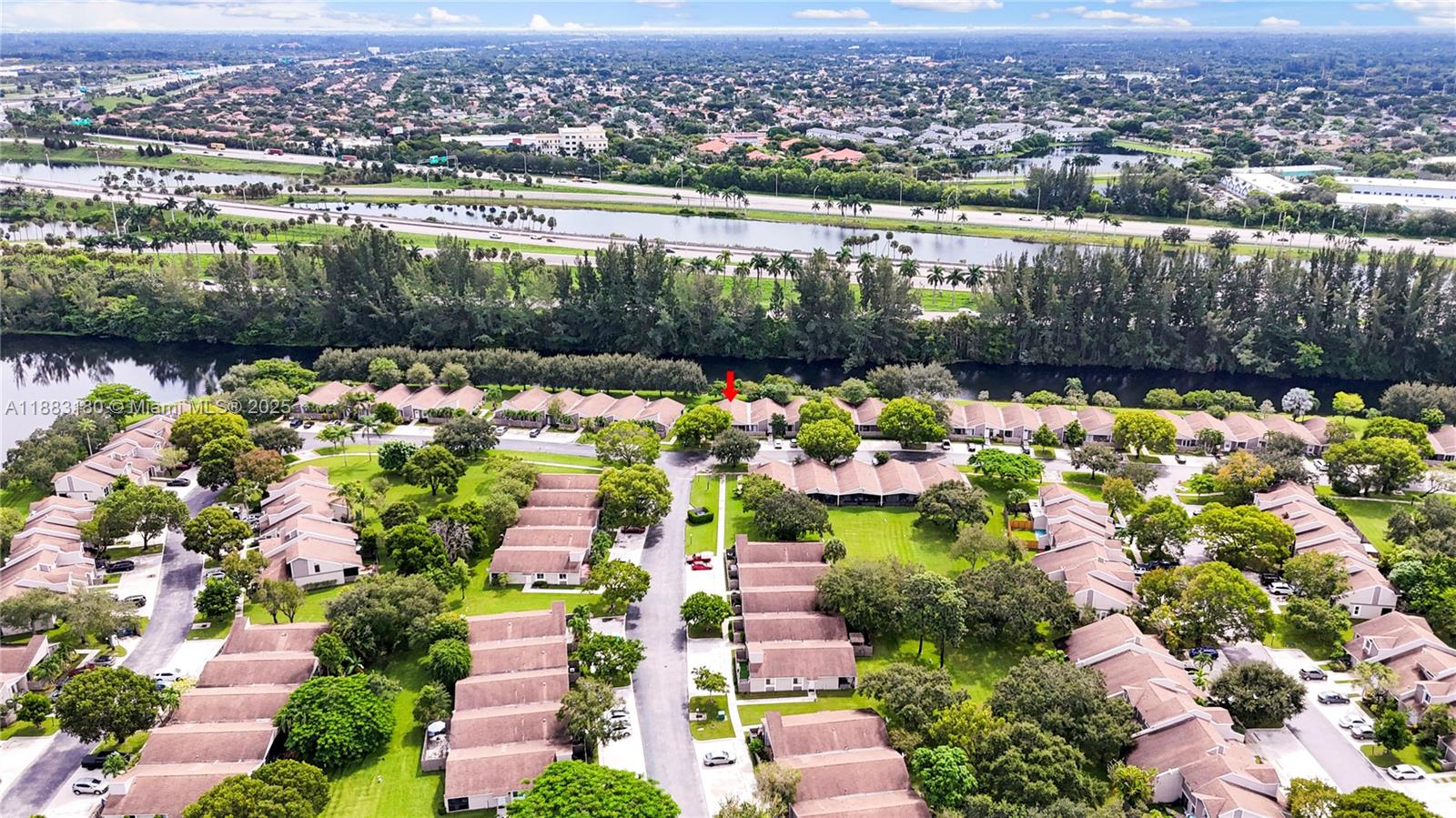 WOODGATE CONDOMINIUM 31 - Residential Lease