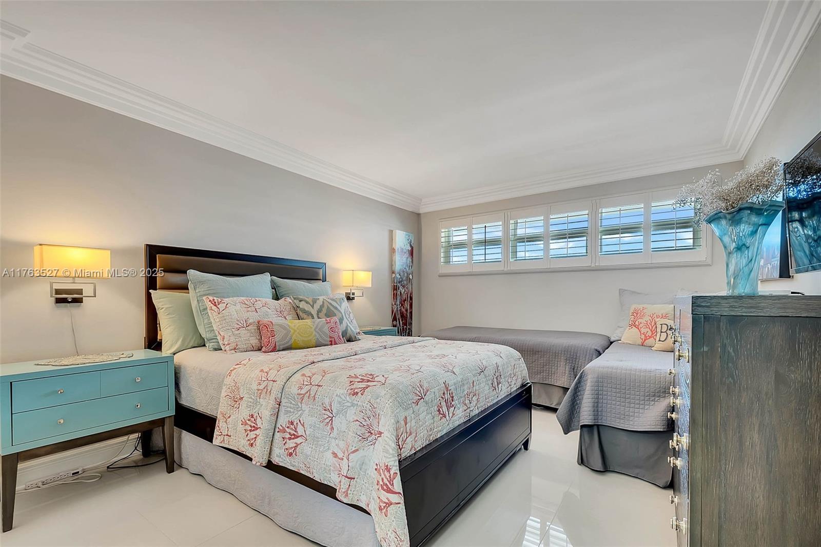 CENTURY PLAZA CONDO - Residential