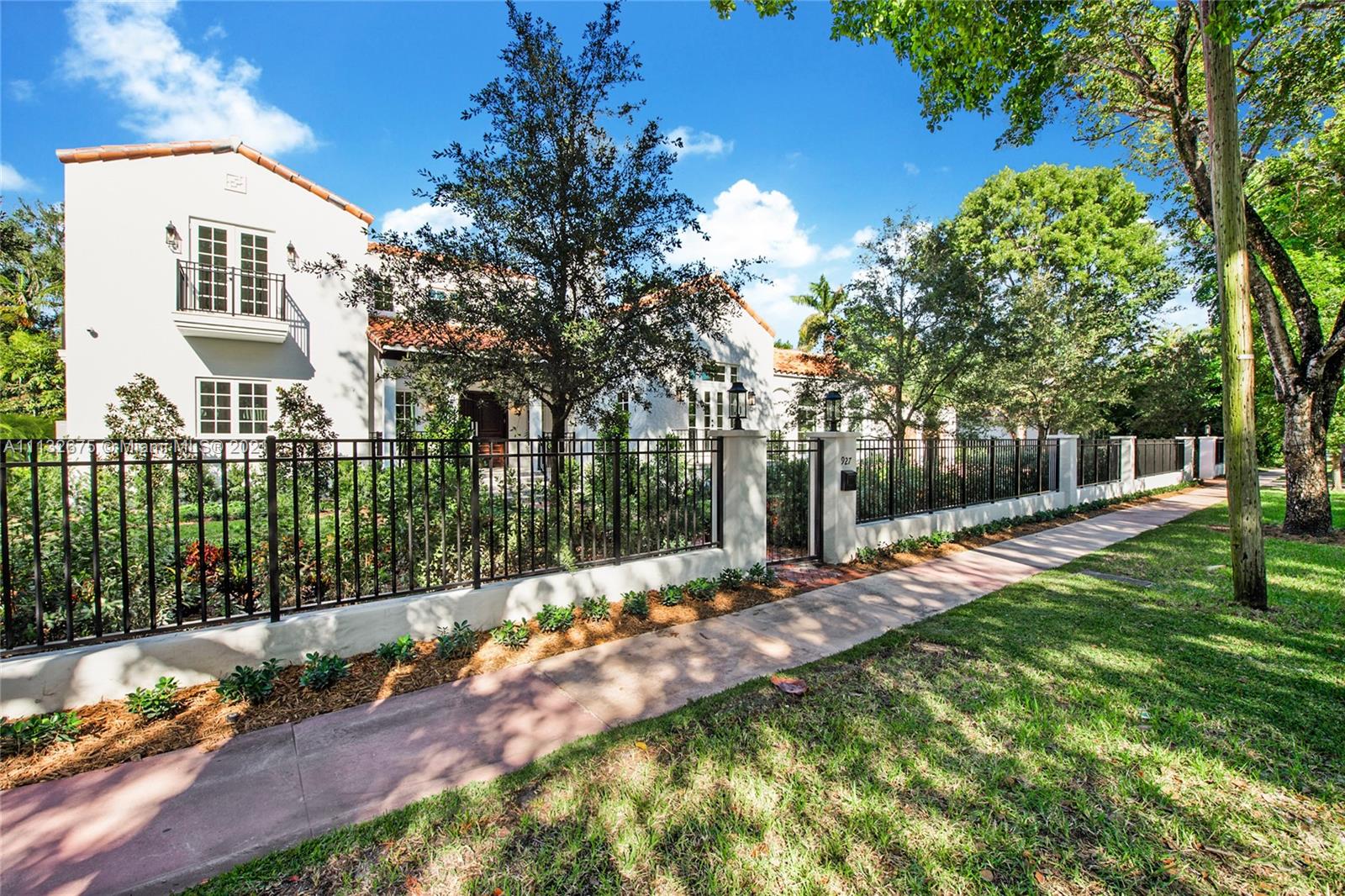 CORAL GABLES SEC A - Residential