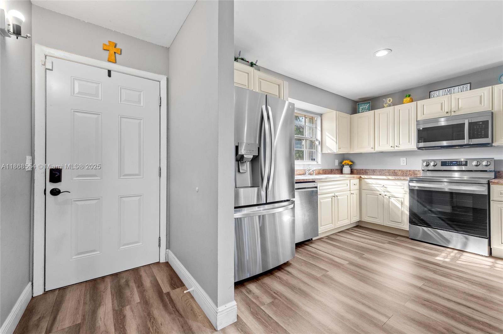 CYPRESS AT WOODMONT III - Residential