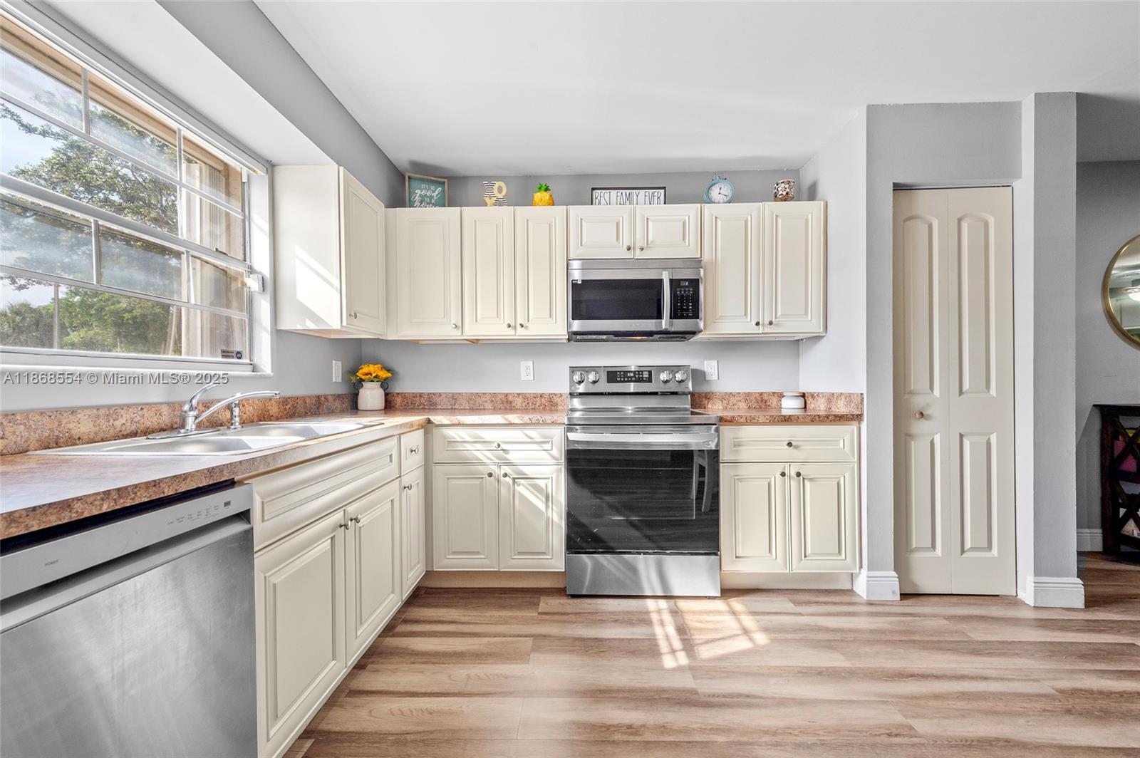 CYPRESS AT WOODMONT III - Residential