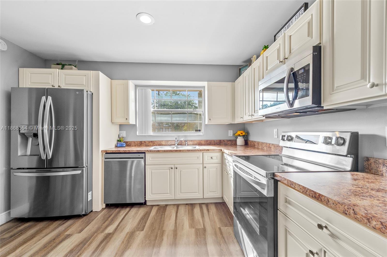 CYPRESS AT WOODMONT III - Residential