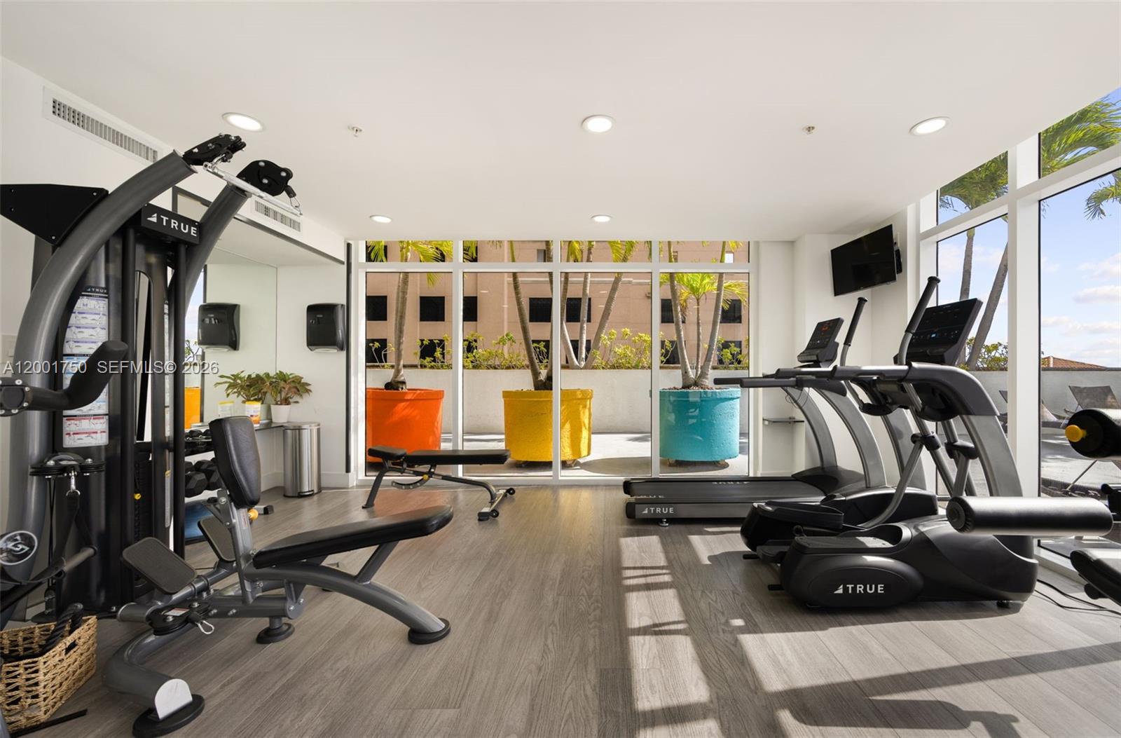 GABLES PARK TOWER - Residential