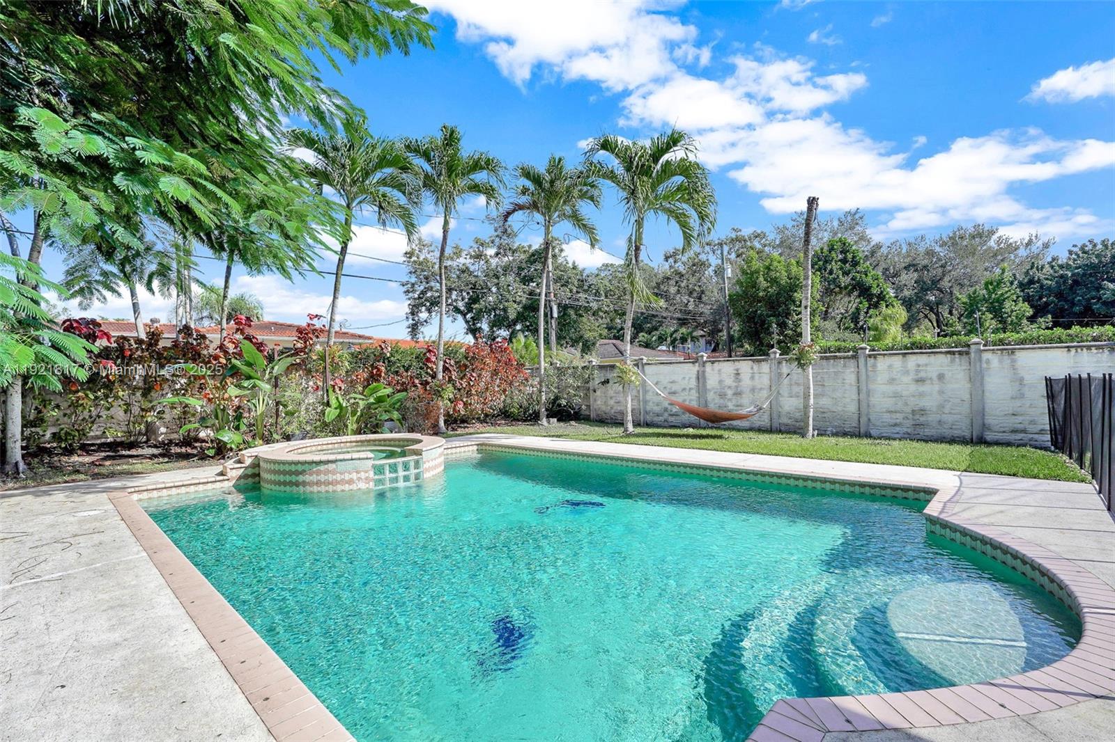 CORAL WAY HEIGHTS - Residential