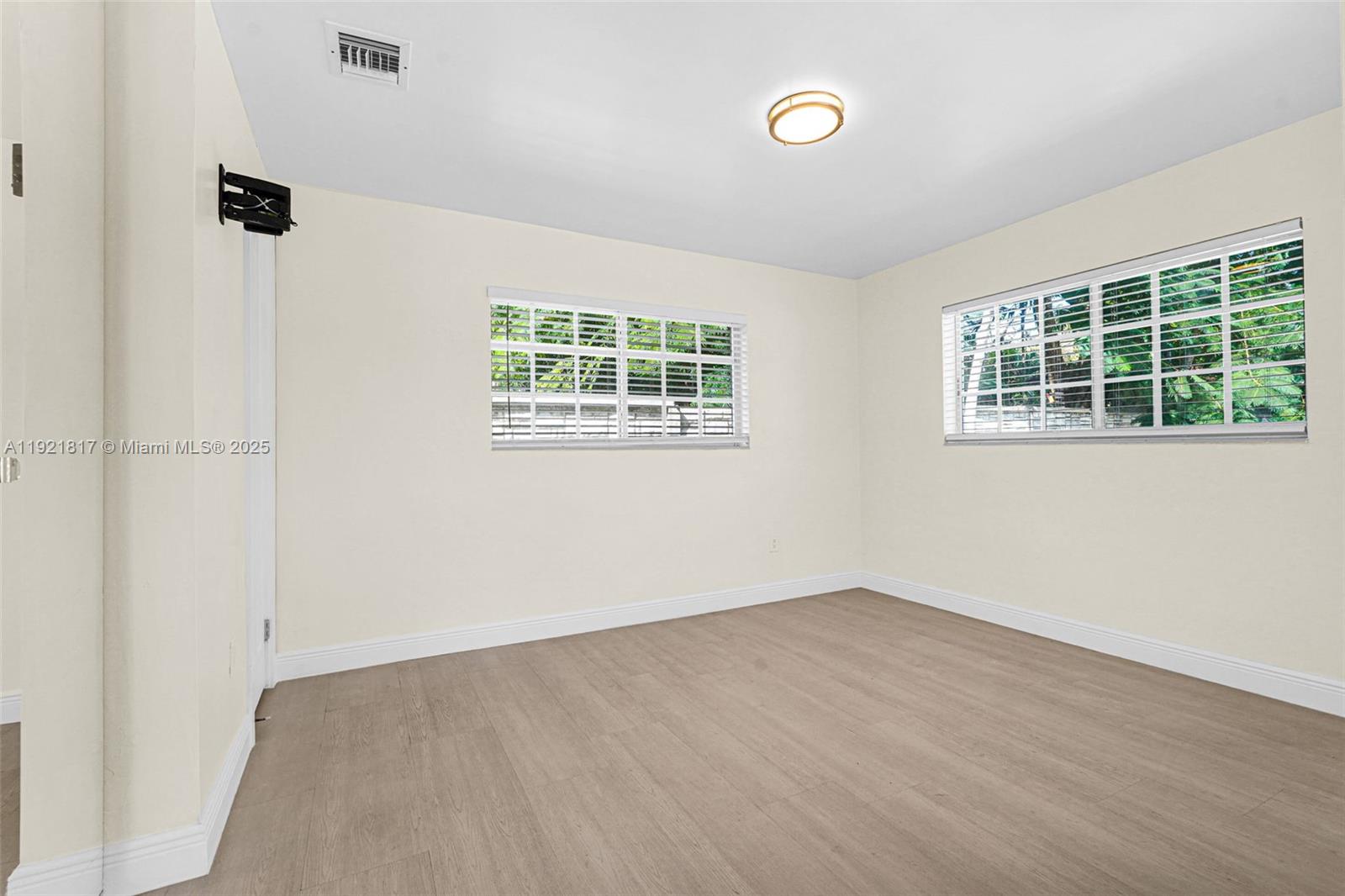 CORAL WAY HEIGHTS - Residential