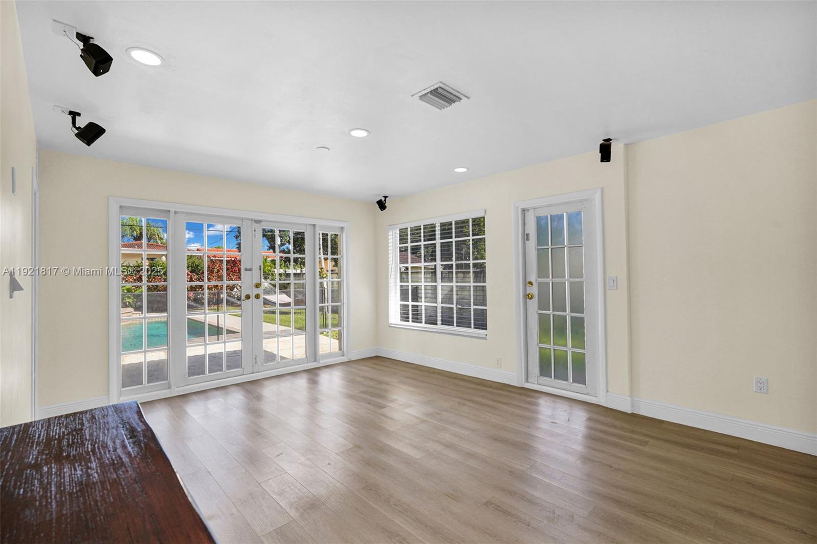 CORAL WAY HEIGHTS - Residential