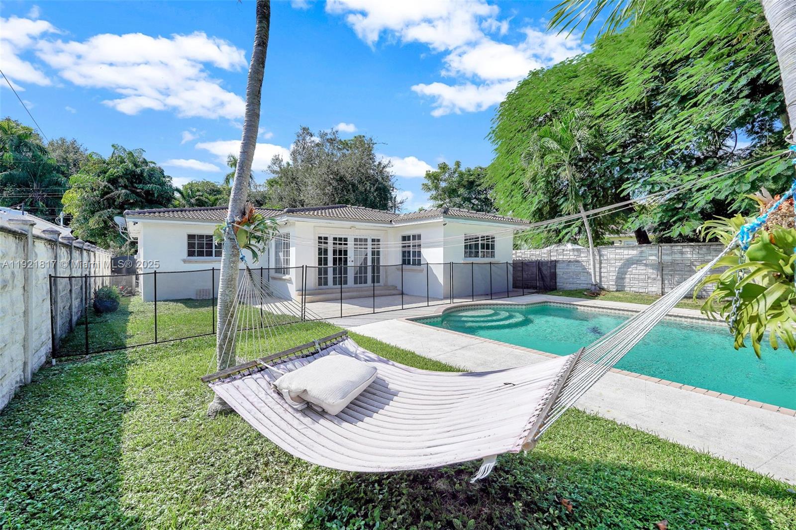 CORAL WAY HEIGHTS - Residential