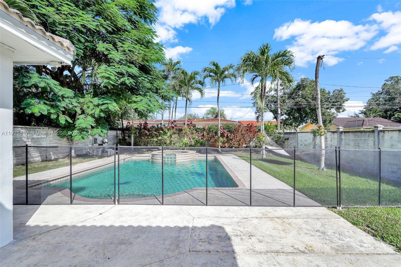 CORAL WAY HEIGHTS - Residential