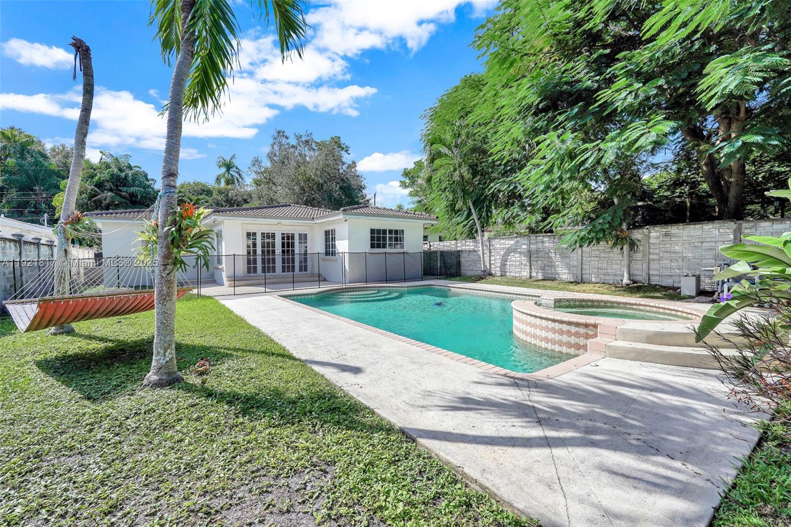 CORAL WAY HEIGHTS - Residential