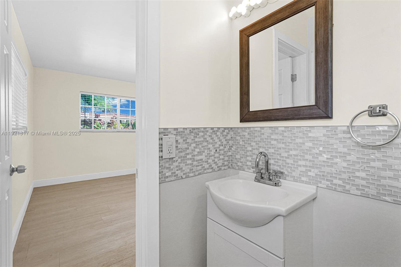 CORAL WAY HEIGHTS - Residential