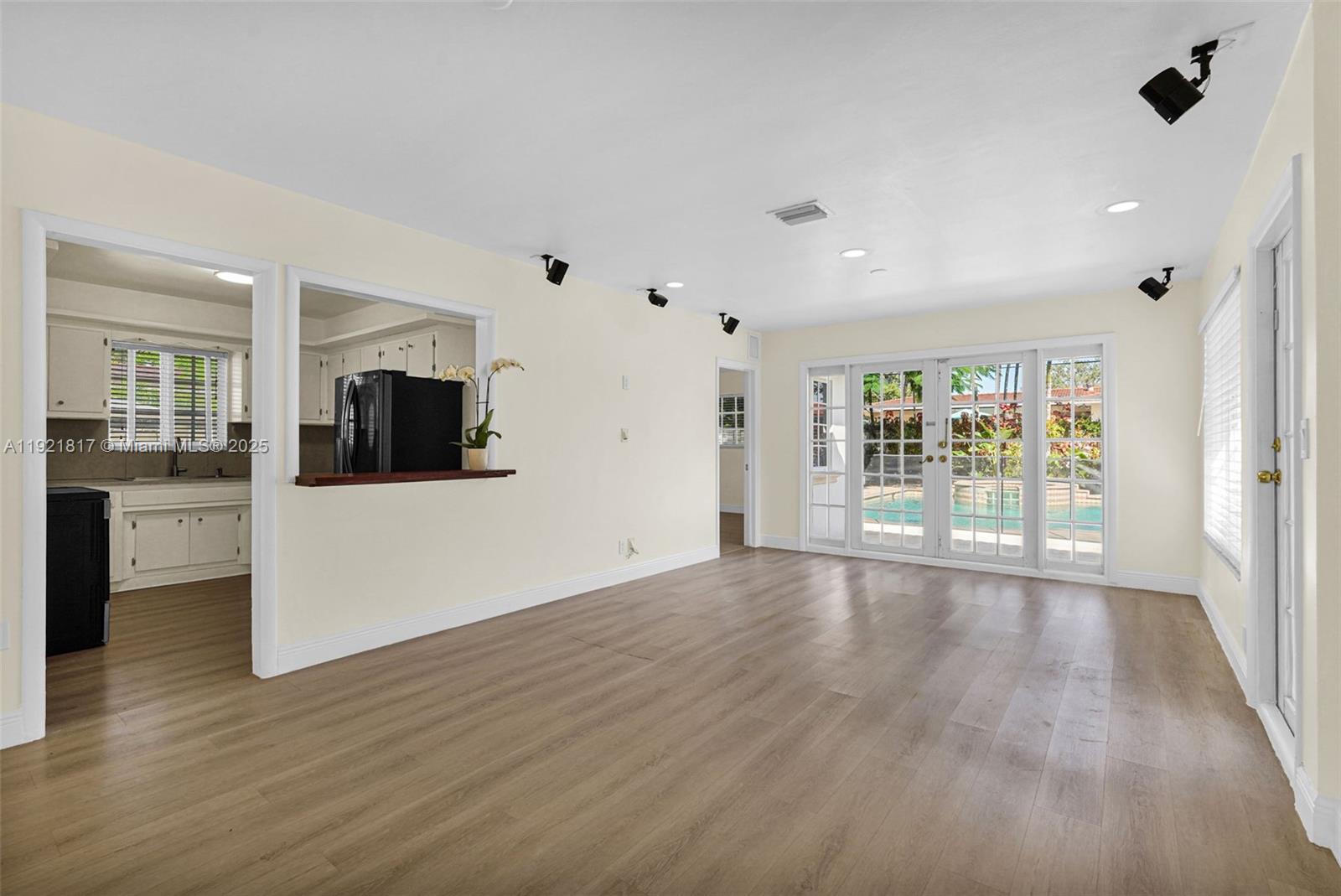 CORAL WAY HEIGHTS - Residential