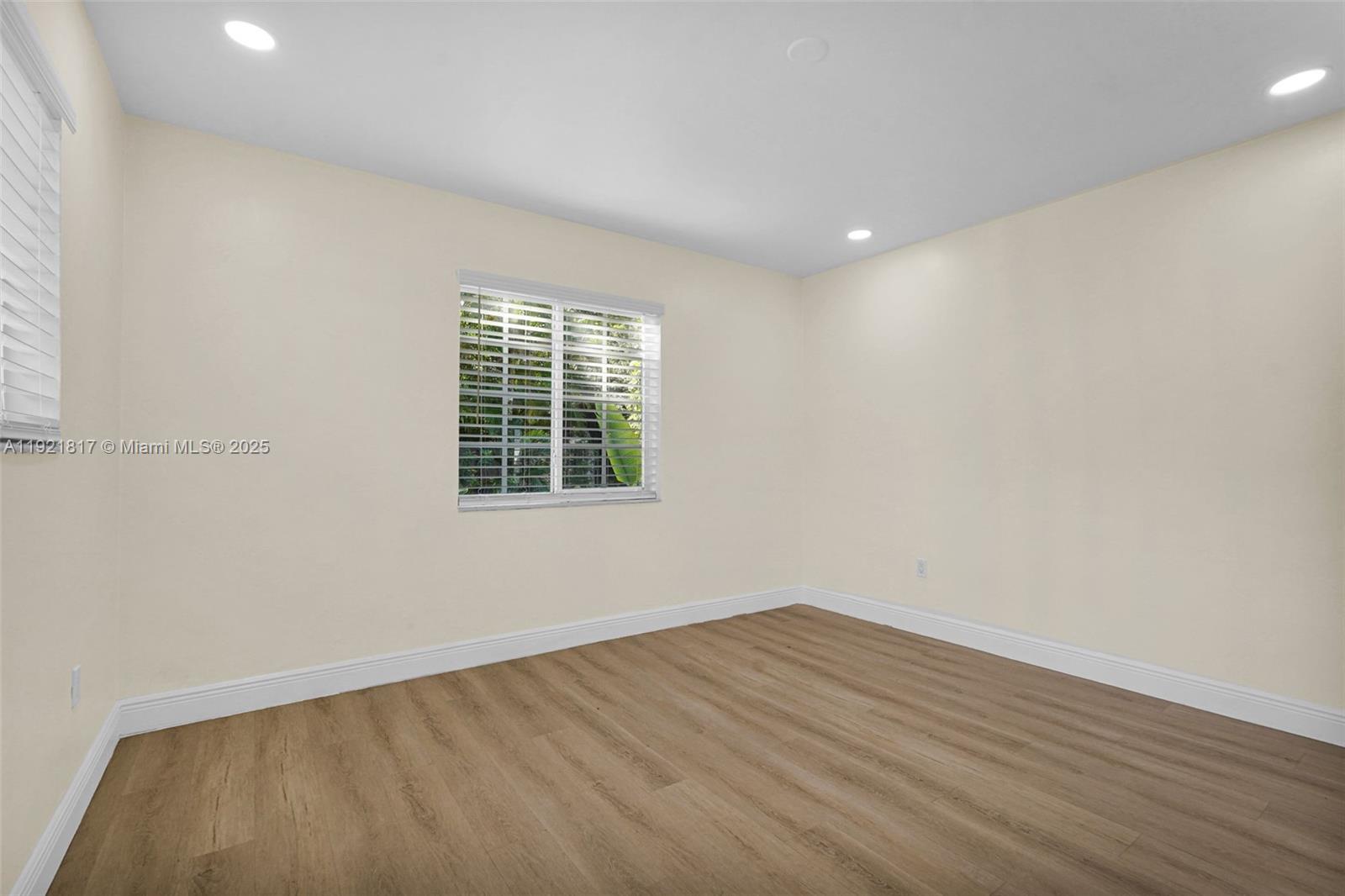 CORAL WAY HEIGHTS - Residential