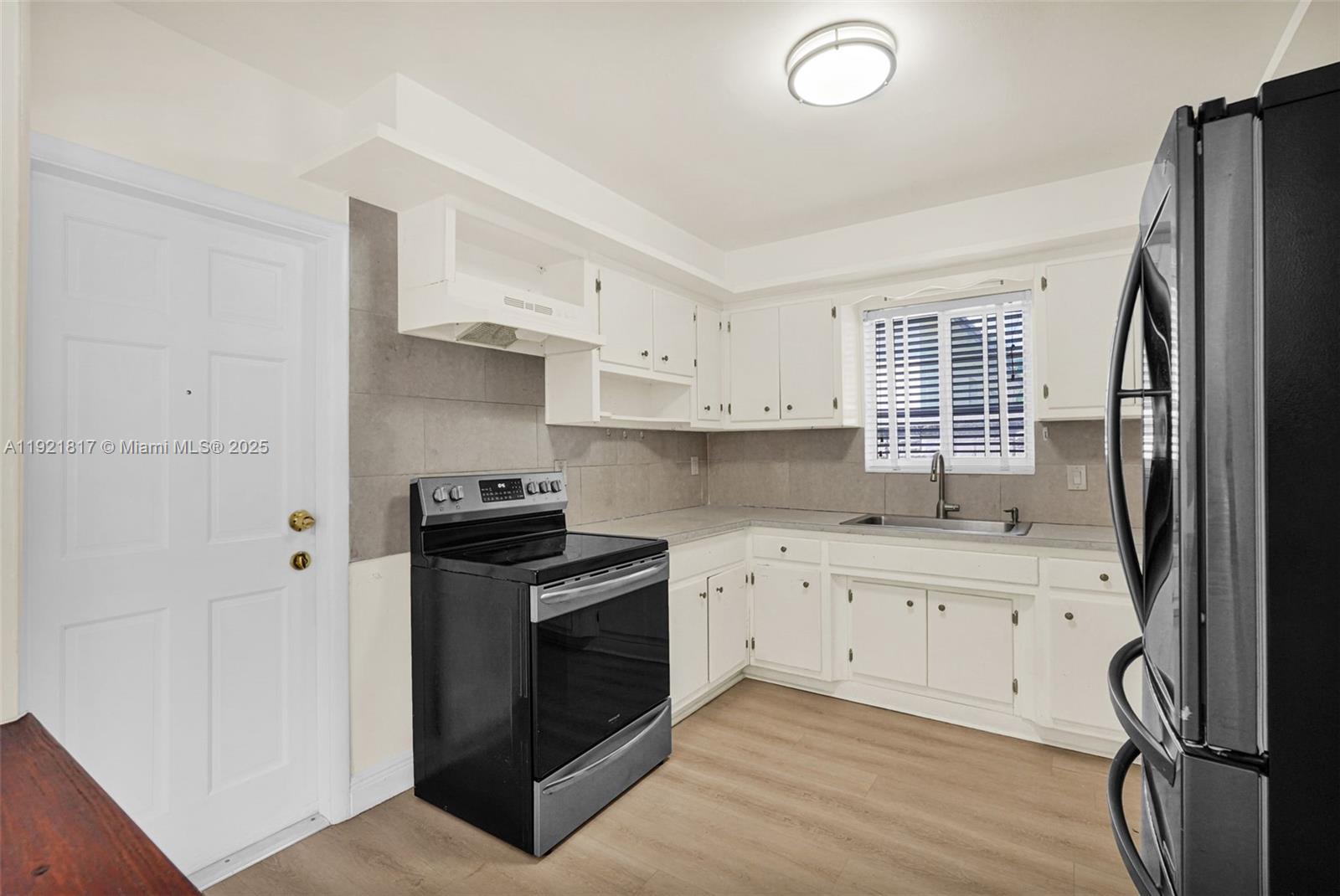 CORAL WAY HEIGHTS - Residential