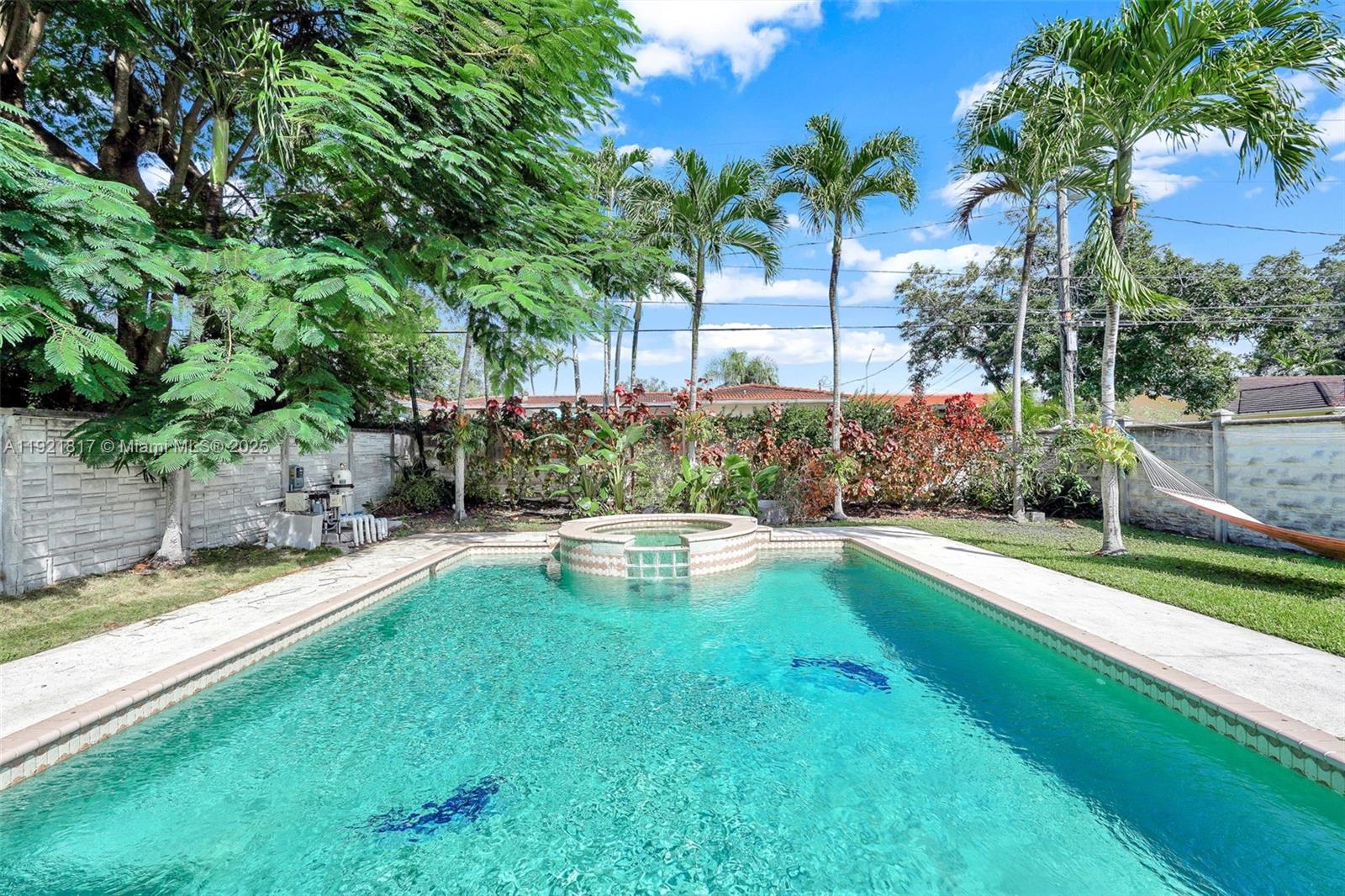 CORAL WAY HEIGHTS - Residential