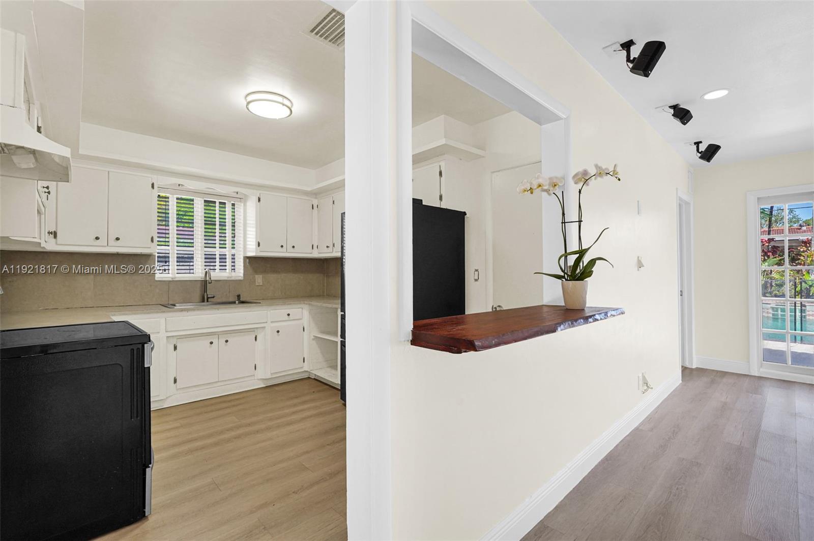 CORAL WAY HEIGHTS - Residential