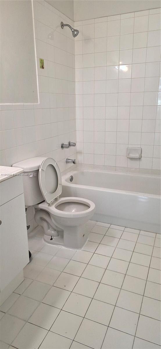 104 SW 9th St 206