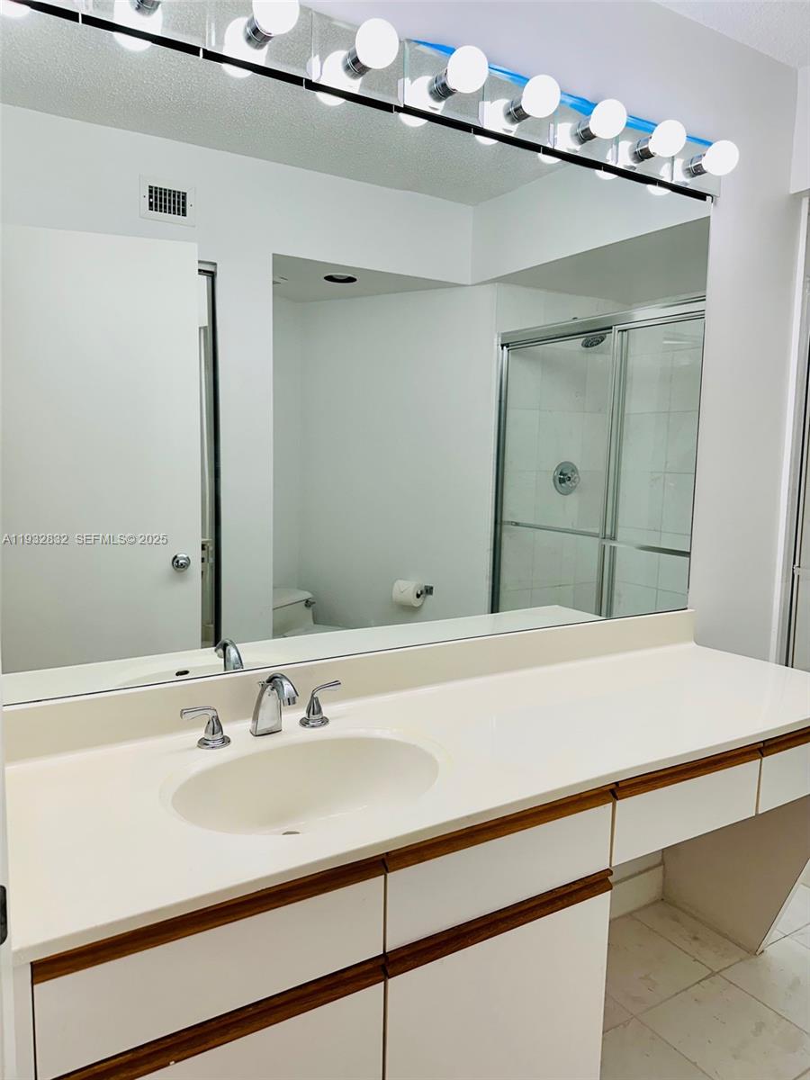 MYSTIC POINTE CONDO NO TH - Residential Lease