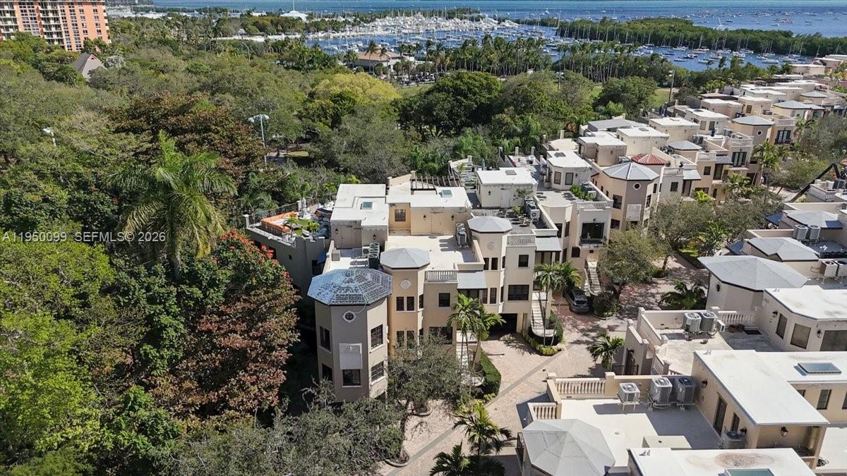 CLOISTERS ON THE BAY COND - Residential