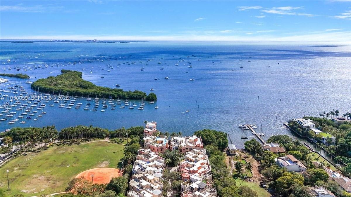 CLOISTERS ON THE BAY COND - Residential